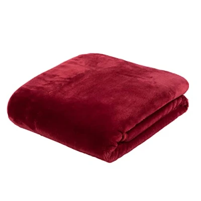 Abbildung von Gözze Premium Cashmere Feeling Wohn und Kuscheldecke, 500 g/m², 220 x 240 cm Rot