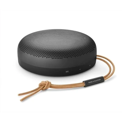 Abbildung von Bang &amp; Olufsen Beosound A1 (2. Gen) Kabelloser tragbarer IP67 wasserdichter Bluetooth Lautsprecher mit 360 Grad Sound, Alexa Voice Assistant Speakerphone, 18 h Akkulaufzeit Black Anthracite