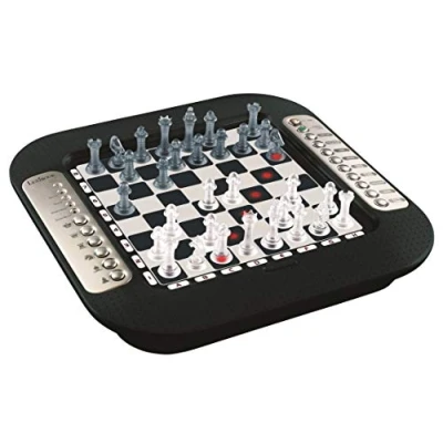 Abbildung von Lexibook CG1335 Chessman FX, Elektronisches Schachspiel mit Berührungstastatur und Licht Soundeffekte, 32 Stück, 64 Schwierigkeitsgrade, Familienbrettspiel, 2 Spieler, Schwarz/Silber