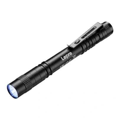 Abbildung von Lepro UV Taschenlampe, 365nm Lampe mit Clip, Batteriebetrieben Schwarzlicht Vielseitig &amp; Tragbar Bernstein für Lecksuche, Haustierurin und Falschgeld Erkennung