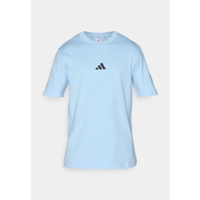 Abbildung von adidas Herren Essentials SMALL Logo Single Jersey Tee, Glow Blue/Black, M