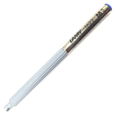 Abbildung von LAMY M 22 Mine 802 Kugelschreiber aus Metall in der Farbe Blau Strichbreite