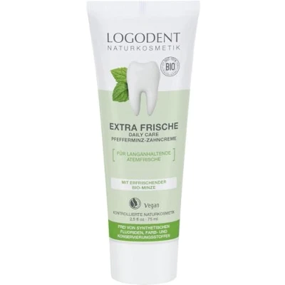 Abbildung von LOGODENT Naturkosmetik EXTRA FRISCHE daily care Pfefferminz Zahncreme, Mit Bio Kamille und Pfefferminzöl, Zur Gesunderhaltung des Zahnfleisches, Vegan, 1 x 75ml