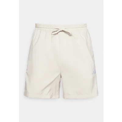 Abbildung von adidas Sportswear Essential Three Stripes Chelsea Short Kurze Sporthose, Herren, Größe: Small, Alumina/white