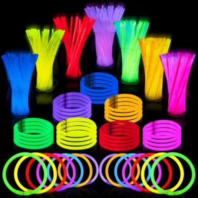 Abbildung von JOYIN 200pcs 20.3 cm Knicklichter Party set, Neon Leuchtstäbe Deko, Kinder , Partygeschenke, leuchtende Partydekorationen mit Verbindungsstücken für Geburtstag, Hochzeit