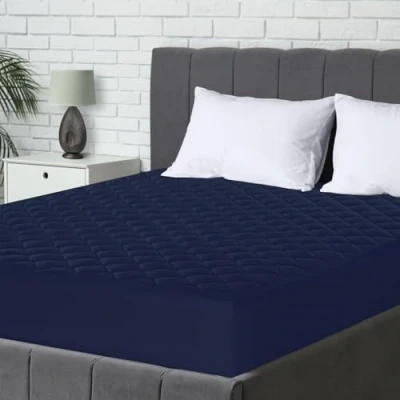 Abbildung von Utopia Bedding Gesteppter Matratzenschoner 160 x 200 cm, Spannmatratzenauflage, Tiefe Tasche Matratzenbezug dehnt Sich bis zu 30 cm (Marineblau)