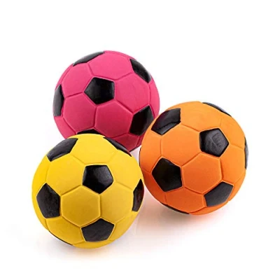 Abbildung von Chiwava 3 Stück 7 cm Hundespielzeug Ball aus Latex Fußball mit Quietsche Kauen Werfen Interaktives Spiel für Medium Hunde Sortierte Farbe