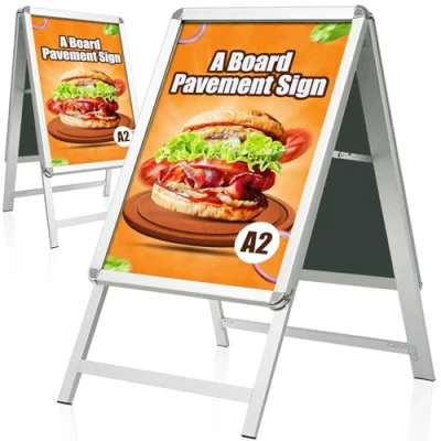 Abbildung von WIIGO Kundenstopper A2 Doppelseitiger wetterfester Plakatständer, A Rahmen Ständer Outdoor, Aufsteller für Werbung &amp; Messen (A2, Silber)