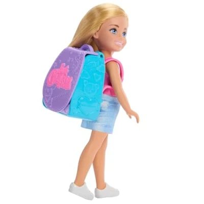 Abbildung von Barbie Family &amp; Friends Cupcake Backrucksack Blonde Chelsea Puppe, tragbarer Rucksack mit Accessoires zum Backen und Spielen, JBF46