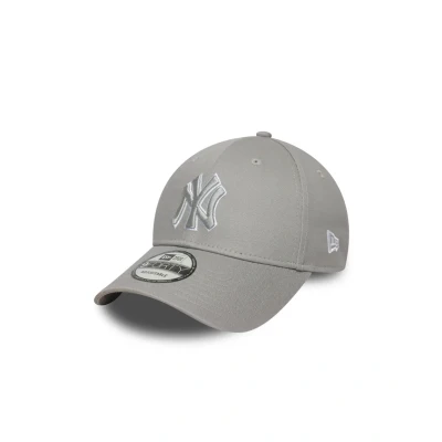 Abbildung von New Era 9Forty Strap Cap Outline York Yankees grau