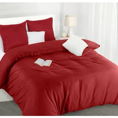 Abbildung von Utopia Bedding Bettwäsche 220x240 Set Mikrofaser Bettbezug 240x220 cm + 2 Kissenbezüge 65x65 Rot