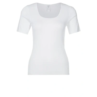 Abbildung von Schiesser Luxury Nachtwäsche Shirt, Damen, Größe: 38, White