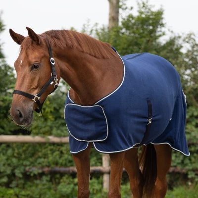 Abbildung von QHP Rug Fleece Ornament