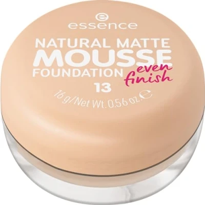 Abbildung von essence NATURAL MATTE MOUSSE FOUNDATION, Nr. 13, Nude, mattierend, abdeckend, Expressergebnis, matt, vegan, ölfrei, ohne Parfüm, Alkohol, 1er Pack (15g)