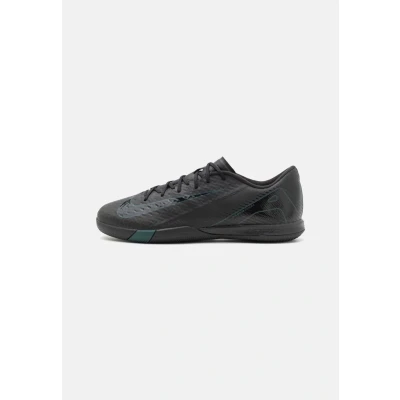 Abbildung von Nike Performance ZOOM Vapor 16 Academy IC Fußballschuh Halle, Herren, Größe: 40, Black/deep jungle Schuhe