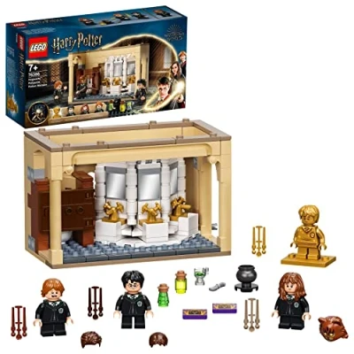 Abbildung von LEGO 76386 Harry Potter Hogwarts: Misslungener Vielsaft Trank Set zum 20. Jubiläum mit als goldene Minifigur, Fanartikel