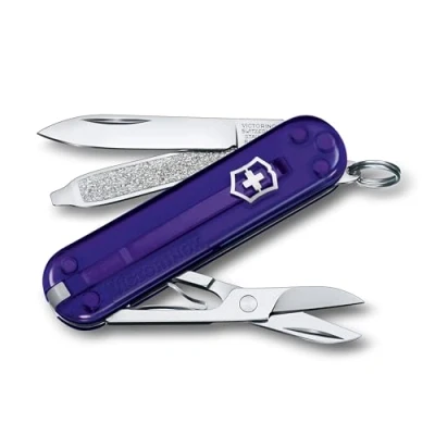 Abbildung von Victorinox Schweizer Taschenmesser, Klein, Classic SD, Multitool, Swiss Army Knife mit 7 Funktionen, Klinge, Nagelfeile, Schraubendreher