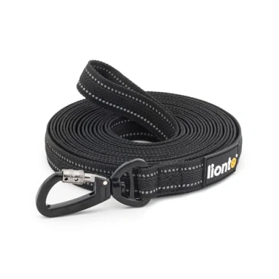 Abbildung von lionto Schleppleine für Hunde, 10 m, gummierte Leine mit Handschlaufe und 360 Metallkarabiner Sicherheitsverschluss, reflektierende Hundeleine aus robustem, wetterfestem Nylon, schwarz