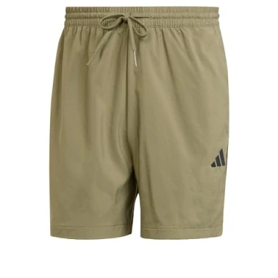 Abbildung von adidas Herren Essentials SMALL Logo Chelsea, Olive Strata/Black, S