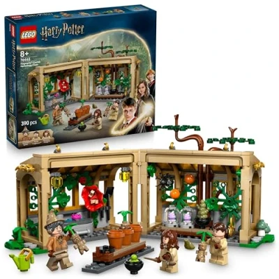 Abbildung von LEGO Harry Potter Schloss Hogwarts: Kräuterkundeunterricht Spielset mit Neville Longbottom, Hermine Granger, Professor Sprout, 3 Alraunen und Gewächshaus Geschenk für Kinder ab 8 Jahren 76445
