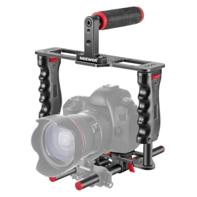 Abbildung von NEEWER Cage Kamera Käfig aus Aluminiumlegierung, mit oberem Griff, Zwei Handgriffen 15mm Stangen, Video Stabilisator kompatibel Canon Sony Fujifilm Nikon DSLR Camera und Camcorder (Schwarz + Rot)