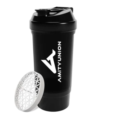 Abbildung von AMITYUNION Eiweiß Shaker FYRA 700 ml mit Container Pulverfach Protein Shaker, BPA frei Sieb und Skala für Whey BCCA Shakes, Gym Fitness Becher Isolate Diät Sport Midnight Black