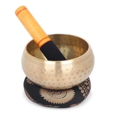 Abbildung von Handgehämmertes tibetisches Klangschalen Set 12,5 cm große Klangheilungs Meditationsschale mit Kissen und Holzschlägel Chakra Ausgleich, Achtsamkeit Yoga