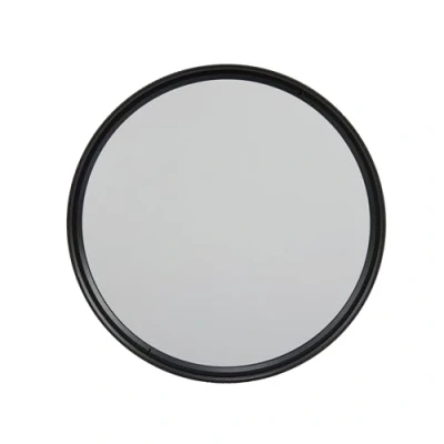 Abbildung von Amazon Basics 82 mm Circular Polarisations Schutzfilter für tiefere Farben, Reduzierung von Blendung und Reflexionen, Mehrfach beschichtet, schützt vor Staub, Schmutz Kratzern