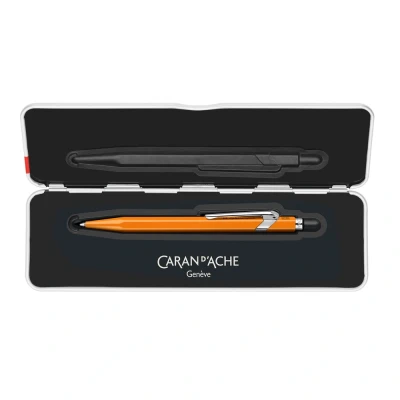 Abbildung von Caran d&#039;Ache 849.53 Kugelschreiber 849 POPLINE Fluo Orange mit Etui, 1 Stück (1er Pack)