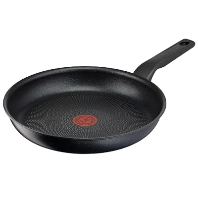 Abbildung von Tefal G30304 Titanium Force Bratpfanne 24 cm extra haltbare Antihaft Beschichtung Thermo Signal Temperaturanzeiger induktionsgeeignet Schüttrand Schwarz