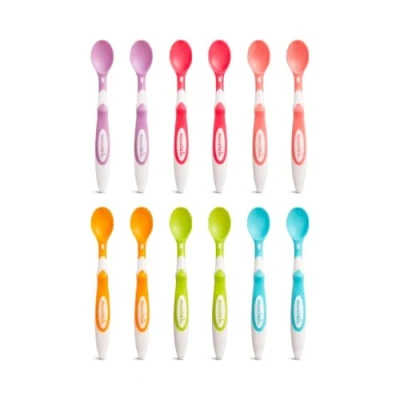 Abbildung von Munchkin Soft Tip Kleinkind und Babylöffel Baby Beikostlöffel Set mit ergonomischen Griffen Spülmaschinenfestes Kunststoff Besteck Fütterungslöffel &amp; Dessertlöffel für Babys 12er Pack