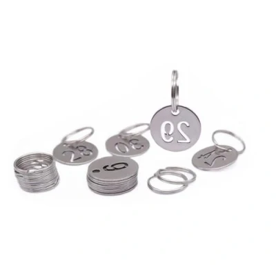 Abbildung von NanTun 23 mm Edelstahl Nummernschilder, 30 Stück, Schlüsselanhänger mit Ringen für Zahlen 1 bis
