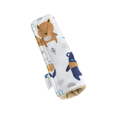 Abbildung von Medi Partners Gurtpolster Schulterpolster für Auto 17x22cm Baby 100% Baumwolle Minky doppelseitig Autogurt Gurtschutz Sportwagen scheuerstellen (Boho Animals mit beige Minky)