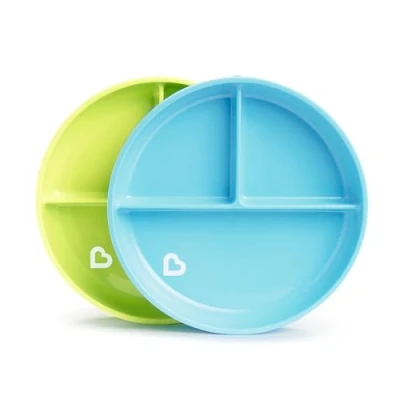Abbildung von Munchkin Kinderteller mit Unterteilungen, Esslernteller für Babys und Kleinkinder ab 6 Monaten, BPA freier geteilter Teller, ideal zur Einführung von Beikost blau/grün, 2er Set