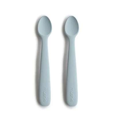Abbildung von Mushie 2er Set Babylöffel für Kinder BPA freier Silikonlöffel Löffel Spülmaschinenfester Fütterlöffel Langlebiges Zubehör Kleinkinder Powder Blue