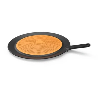 Abbildung von Fiskars Spritzschutz, Ø 30 cm, Kunststoff/Silikon, Functional Form, Schwarz/Orange, 1027305