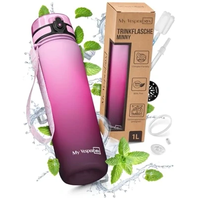 Abbildung von My Vesperbox Trinkflasche 1L Auslaufsicher &amp; BPA frei für Kinder Erwachsene inkl. Ersatzdichtung, Reinigungsbürste, Fruchtsieb optionalem Strohhalm Ideal Schule, Büro, Sport Freizeit