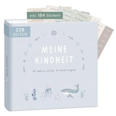 Abbildung von mintkind® &quot;Meine Kindheit&quot; Erinnerungsalbum Blau + Sticker Set I deine ersten 10 Jahre Fotoalbum Kinder Geschenke zur Geburt Babybuch zum Eintragen Tagebuch Album Erinnerungsbuch Kind