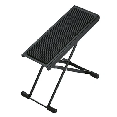 Abbildung von K&amp;M 14670 Fußbank aus Stahl in Schwarz 6 fach verstellbar mit breiter Auflage Höhe von 11,9 bis 26,4 cm