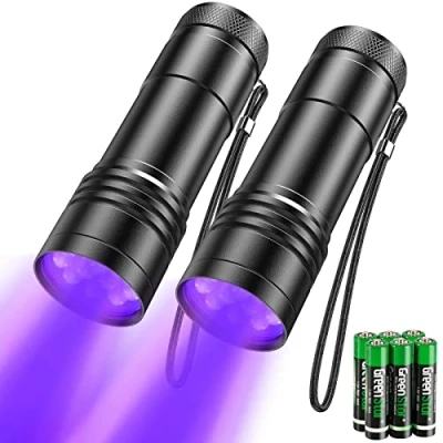 Abbildung von UV Taschenlampe 2 Stück Mini Schwarzlicht mit 12 LEDs, Ultraviolettes Licht 395nm für Geocaching, Heimtierurindetektoren, Haustiere Urin Detektor usw. Inklusive 6 AAA Batterie