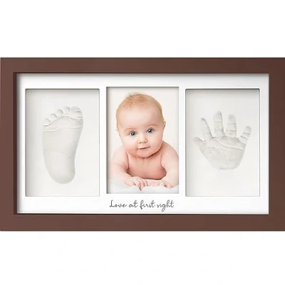 Abbildung von Baby Handabdruck und Fußabdruck Set Gipsabdruck Hand Fuß für Neugeborene Bilderrahmen ​ Dusche Abdruckset (Cedar)