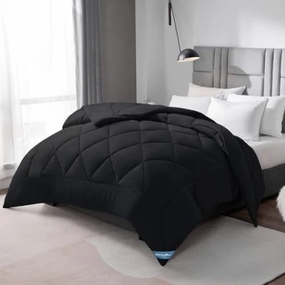 Abbildung von WAVVE Bettdecke 240x220 cm Ganzjahresdecke 4 Jahreszeiten, Steppdecke 300gsm Mikrofaser 220x240, Super Weiche Zudecke Schlafdecke Atmungsaktive 240 x 220 Schwarz