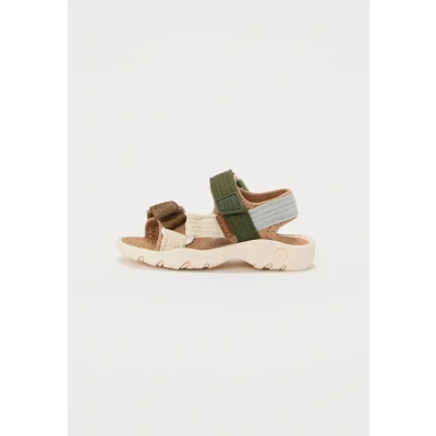 Abbildung von Bisgaard NICO Unisex Riemensandalette für Kinder, Größe: 25, Forest Schuhe