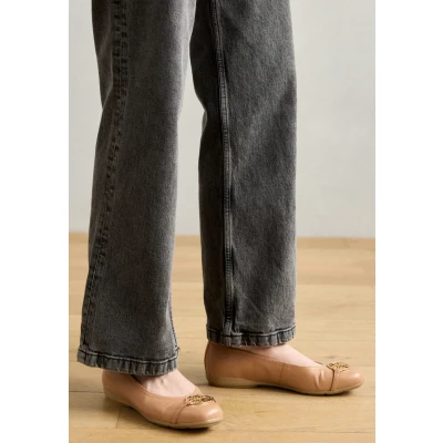 Abbildung von Geox Annytah Klassischer Ballerina, Damen, Größe: 41, Beige Schuhe