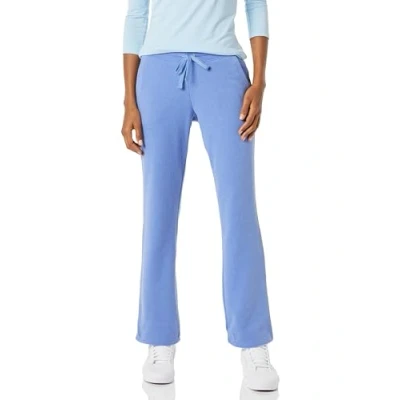 Abbildung von Amazon Essentials Damen Jogginghose aus Fleece mit geradem Bein in normaler Passform (in Übergrößen erhältlich), Blau, L