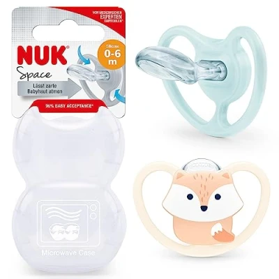 Abbildung von NUK Space Babyschnuller 0−6 Monate Schnuller mit zusätzlichen Öffnungen für sensible Haut BPA freies Silikon Fuchs 2 Stück