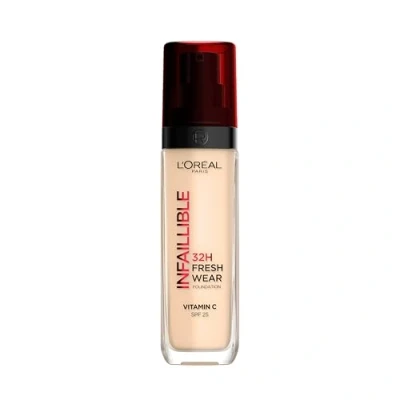 Abbildung von L&#039;Oréal Paris Make up, Wasserfest und langanhaltend, Flüssige Foundation mit LSF 25, Infaillible 32H Fresh Wear Nr. 15 Porcelain, 30 ml