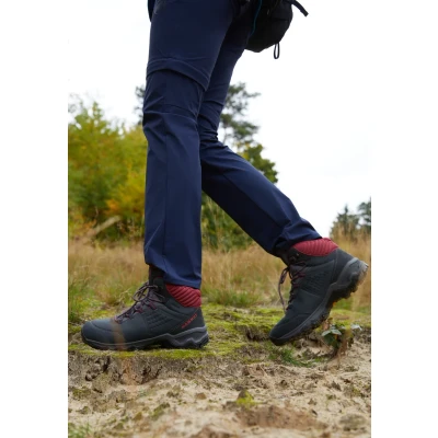 Abbildung von Mammut NOVA IV MID GTX Hikingschuh, Damen, Größe: 40, Black/blood red Schuhe