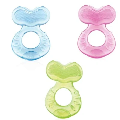 Abbildung von Nuby Beißring aus Silikon in Form eines Fisches mit weichen Borsten lindert Schmerzen beim Zahnen für Babys 3+ Monate (zufällige Farbe)