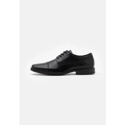 Abbildung von Clarks Howard CAP Schnürer, Herren, Größe: 42, Black Schuhe